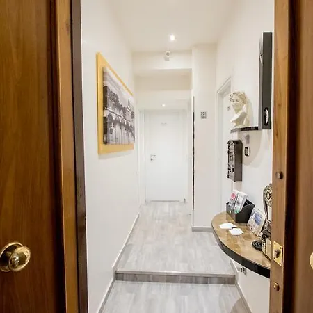 Vaticano Julia Guest House 2*