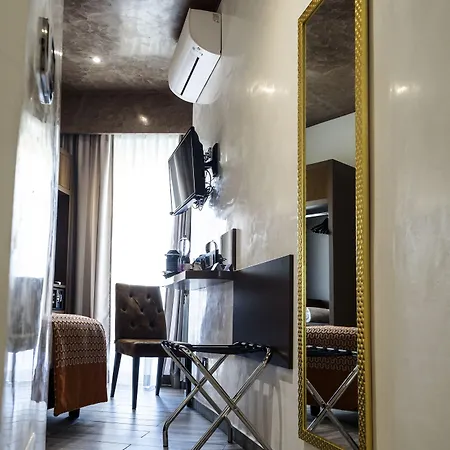 Vaticano Julia Gasthuis 4*