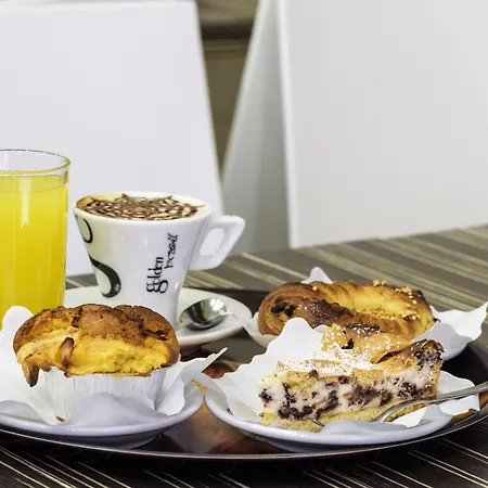 Vaticano Julia Gasthuis 4*