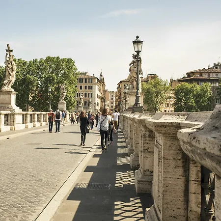 Vaticano Julia Guest House 2*