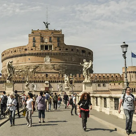 Vaticano Julia Guest House